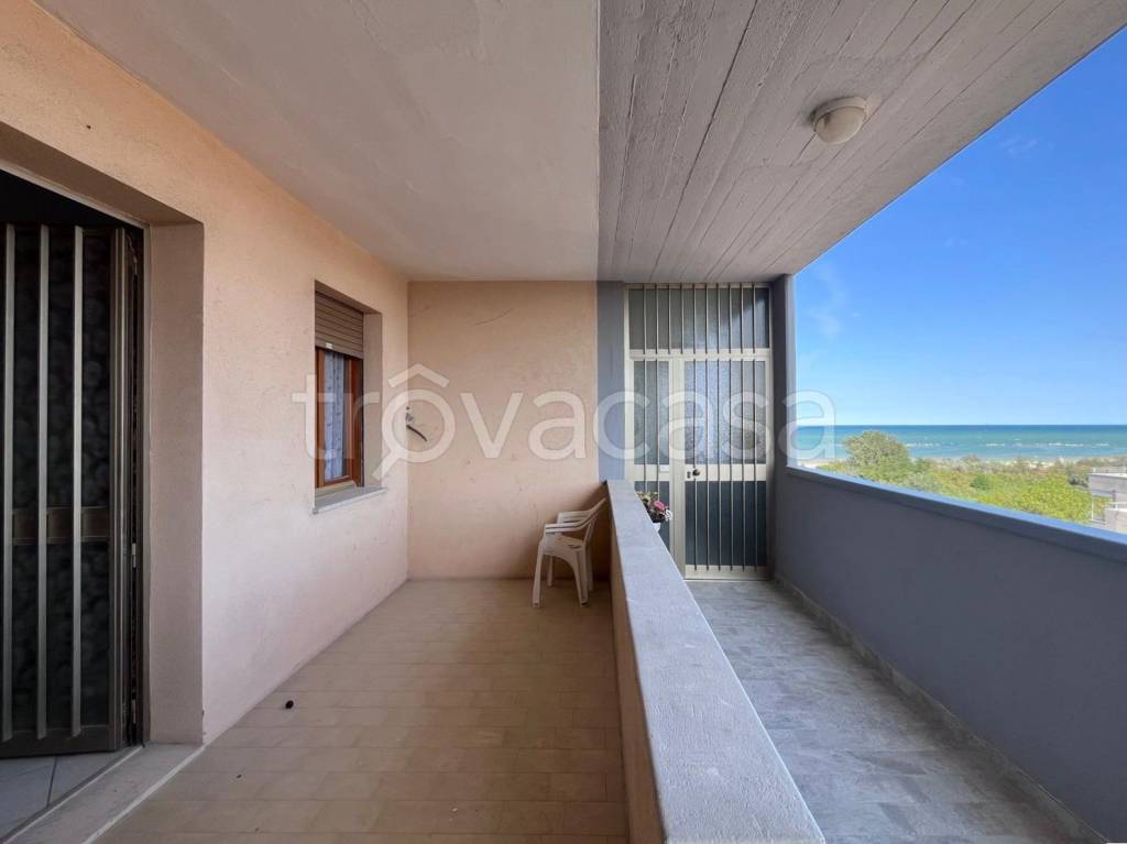 appartamento in vendita a Ravenna in zona Lido Adriano