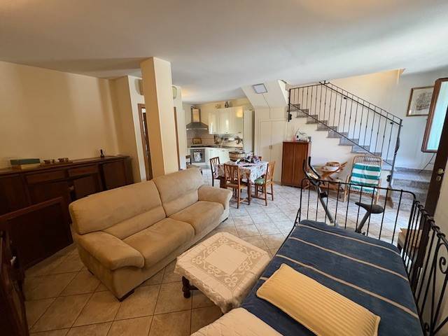casa indipendente in vendita a Ravenna in zona Piangipane