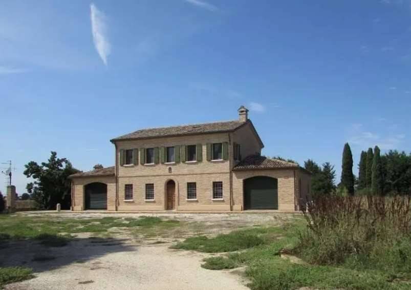 casa indipendente in vendita a Ravenna in zona Classe