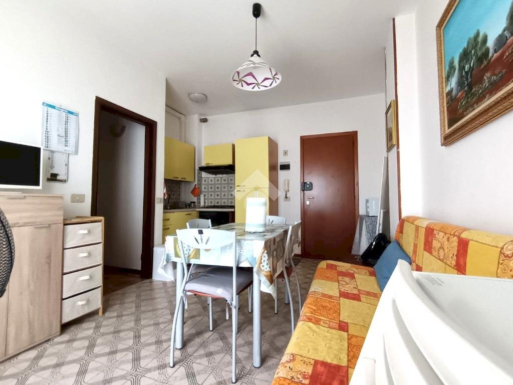 appartamento in vendita a Ravenna in zona Lido Adriano