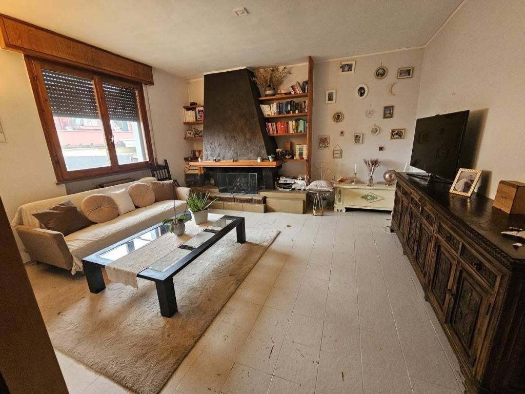 casa indipendente in vendita a Ravenna