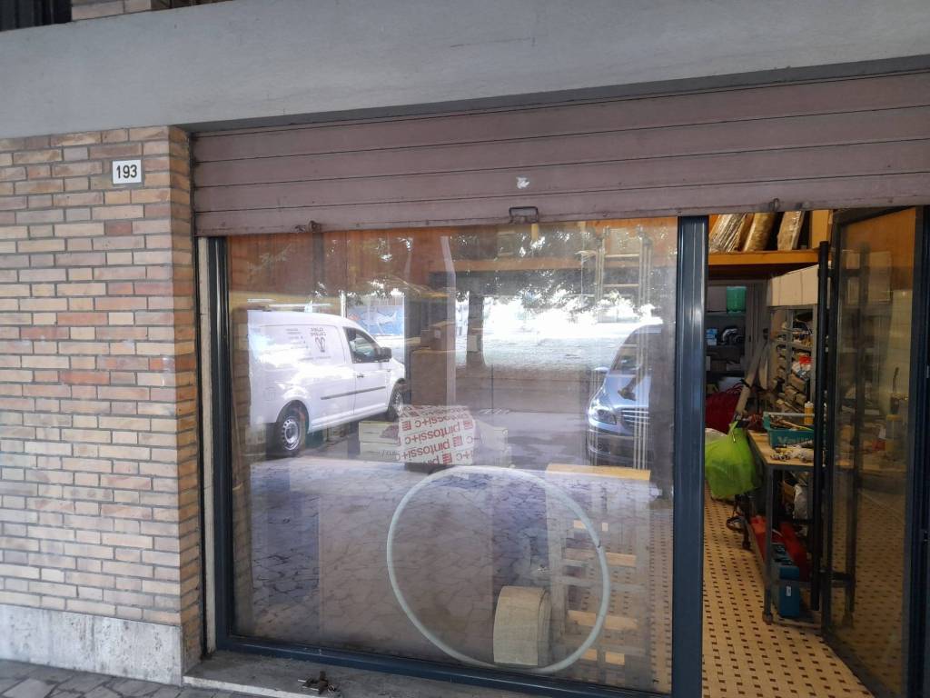 negozio in vendita a Ravenna