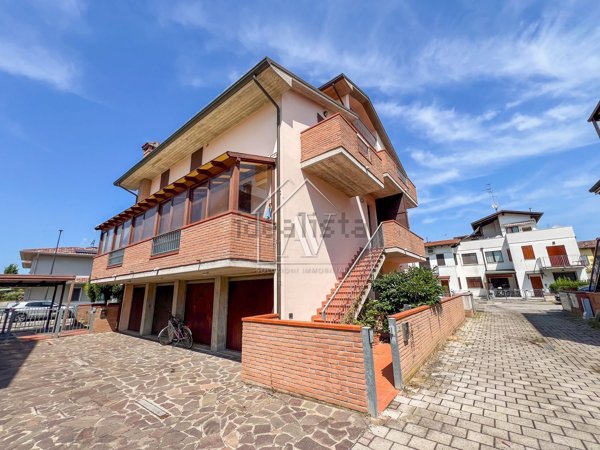 appartamento in vendita a Ravenna in zona Porto Fuori