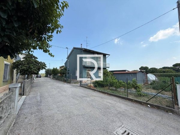 casa indipendente in vendita a Ravenna in zona San Pietro in Vincoli