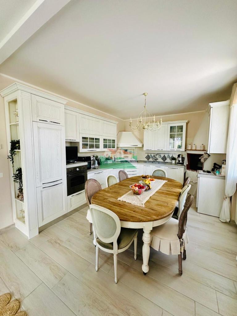 quadrivano in vendita a Ravenna in zona Lido Adriano