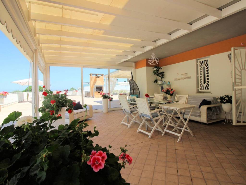 appartamento in vendita a Ravenna in zona Lido Adriano