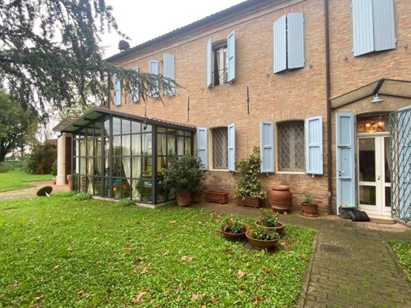 casa indipendente in vendita a Ravenna in zona Ammonite