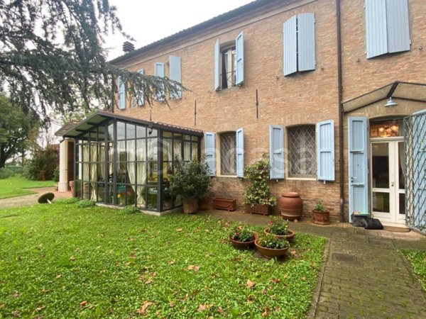 casa indipendente in vendita a Ravenna in zona Ammonite