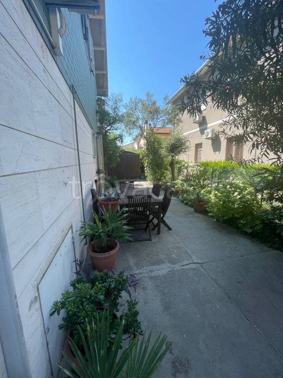 casa indipendente in vendita a Ravenna