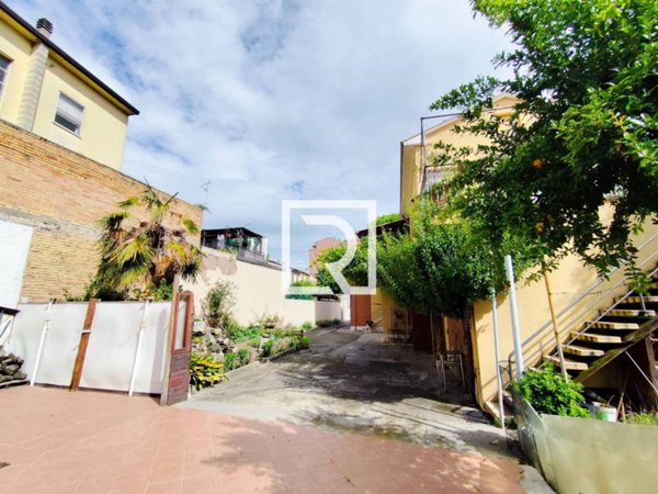 casa indipendente in vendita a Ravenna