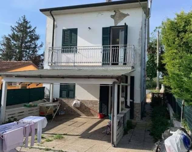 casa indipendente in vendita a Ravenna in zona Sant'Alberto