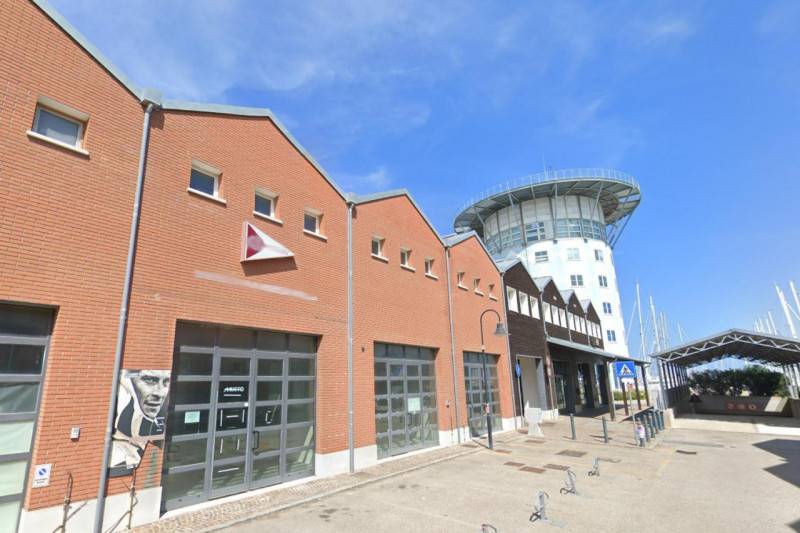 negozio in vendita a Ravenna in zona Centro Storico