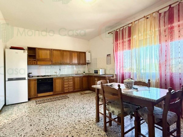 appartamento in vendita a Ravenna in zona Centro Storico