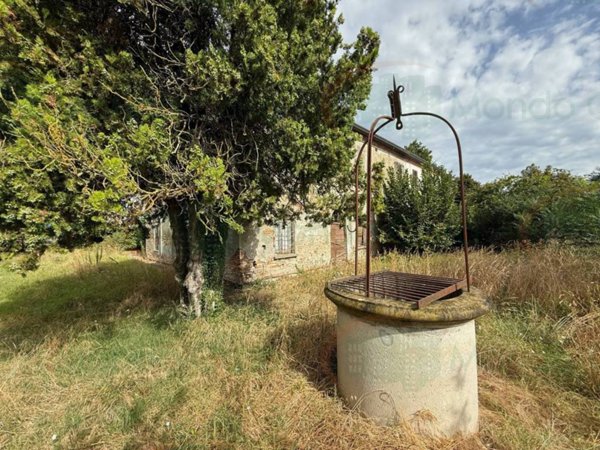 casale in vendita a Ravenna in zona Sant'Alberto