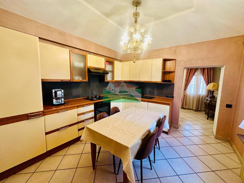 casa indipendente in vendita a Ravenna in zona Centro Storico