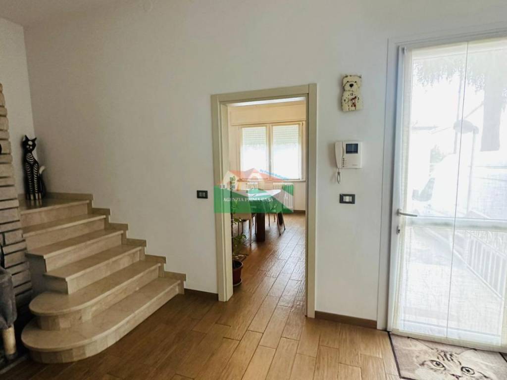 casa indipendente in vendita a Ravenna in zona Gambellara