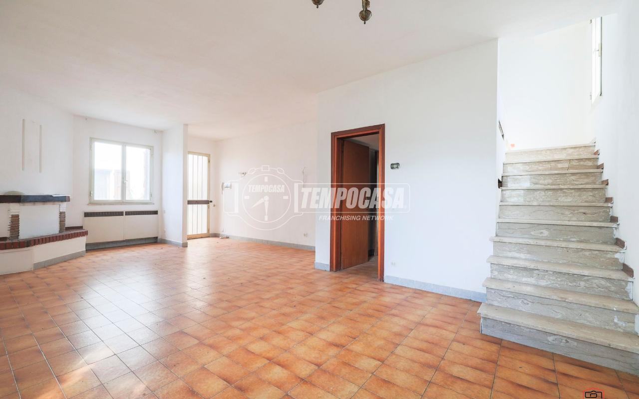 casa indipendente in vendita a Ravenna in zona Punta Marina Terme