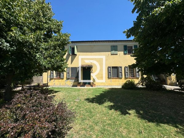 casa indipendente in vendita a Ravenna in zona San Zaccaria