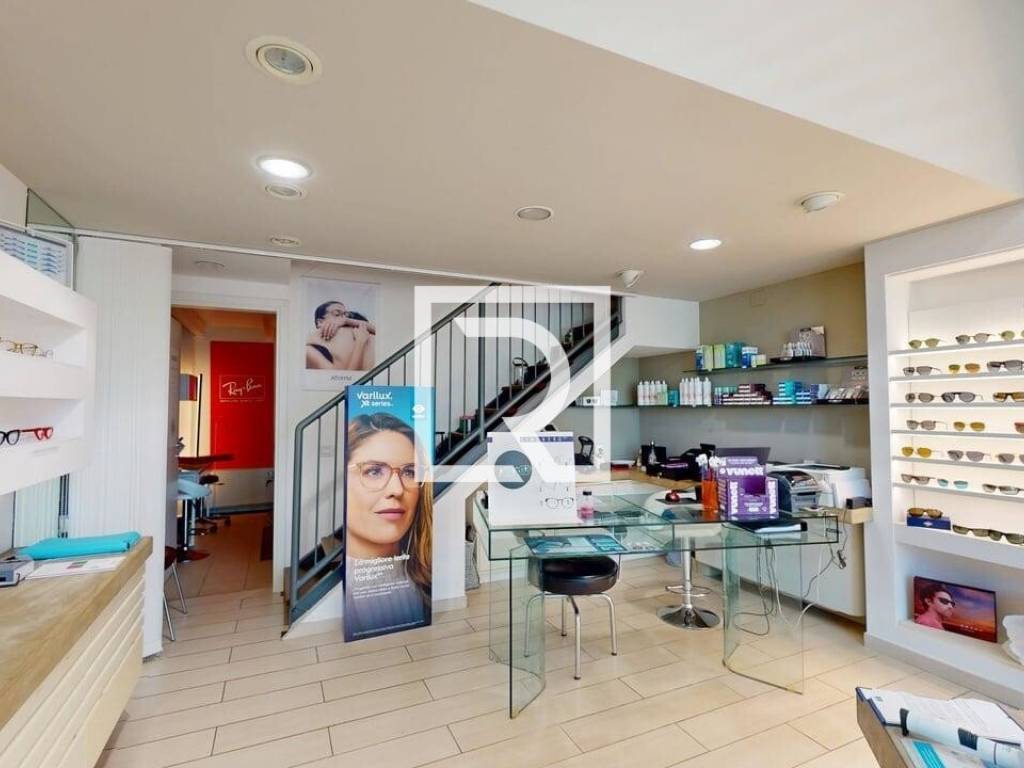 negozio in vendita a Ravenna in zona Marina di Ravenna