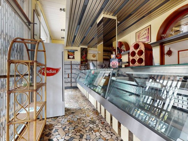 negozio in vendita a Ravenna