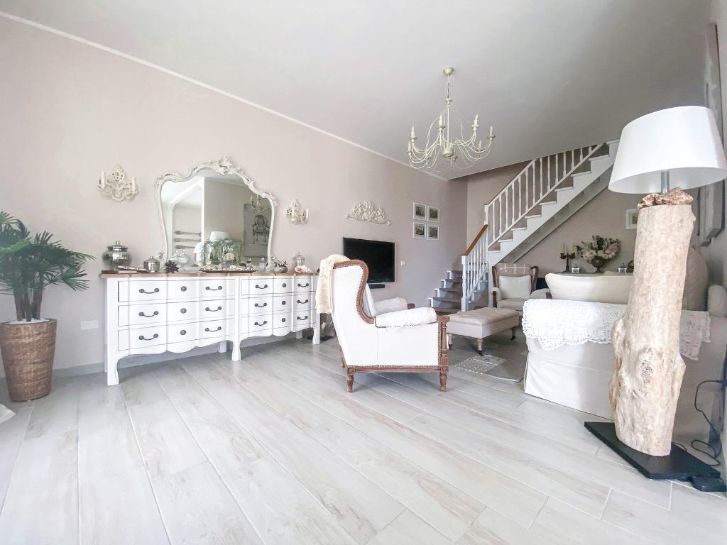 casa indipendente in vendita a Ravenna in zona Lido di Classe