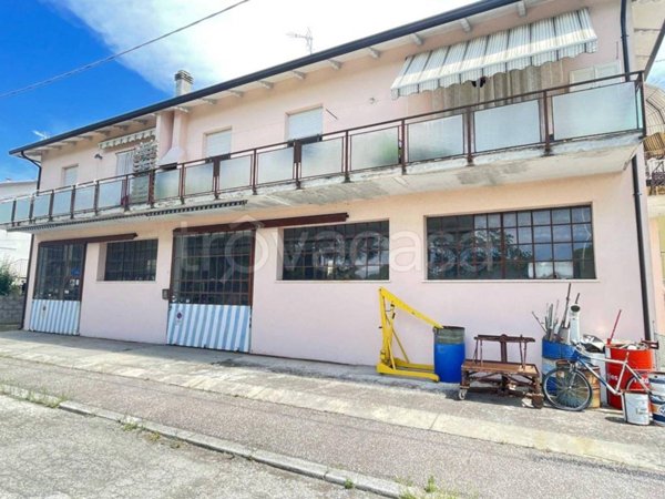 appartamento in vendita a Ravenna in zona Porto Corsini