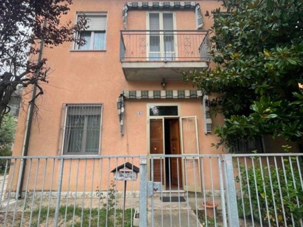 casa indipendente in vendita a Ravenna