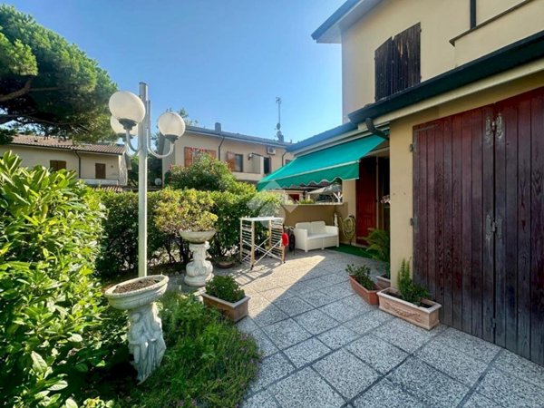 casa indipendente in vendita a Ravenna in zona Marina di Ravenna