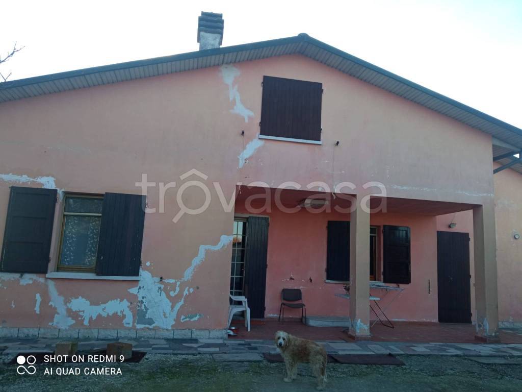 casa indipendente in vendita a Ravenna in zona Gambellara