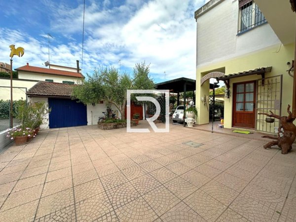 appartamento in vendita a Ravenna in zona Centro Storico