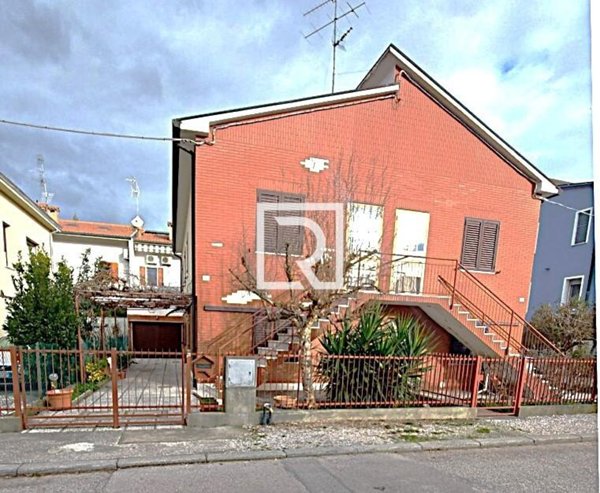 casa indipendente in vendita a Ravenna in zona Centro Storico