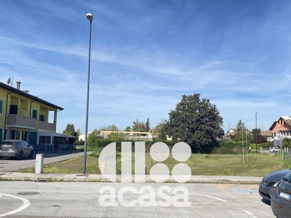 terreno agricolo in vendita a Ravenna in zona Roncalceci