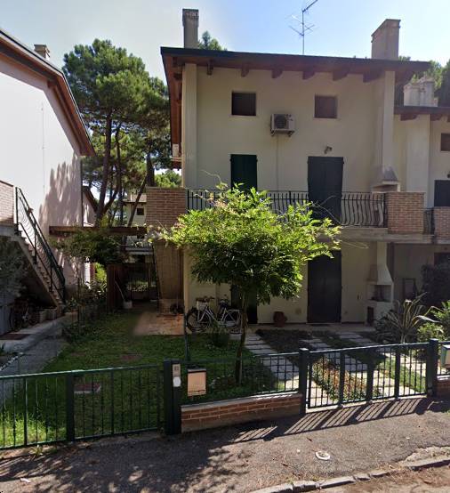 appartamento in vendita a Ravenna in zona Marina Romea