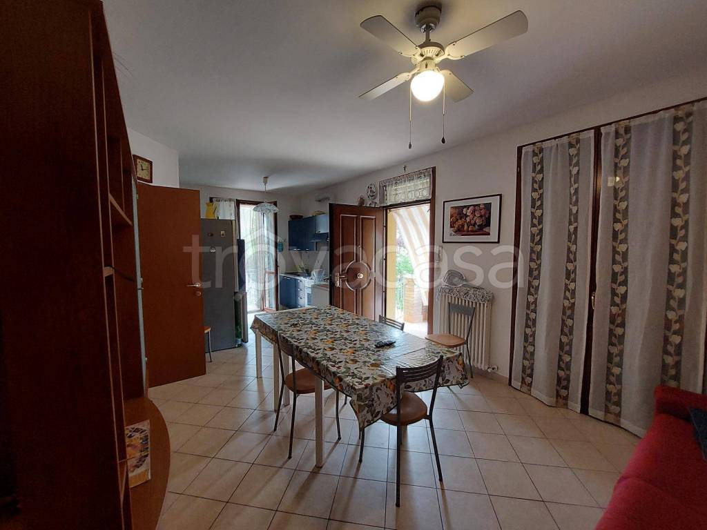 casa indipendente in vendita a Ravenna in zona Lido di Dante