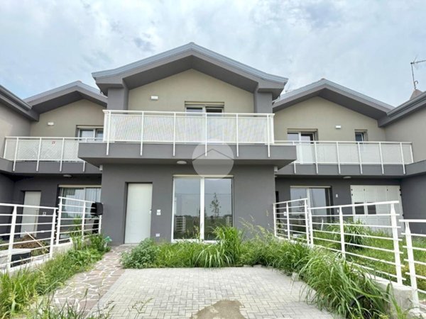 casa indipendente in vendita a Ravenna in zona Classe