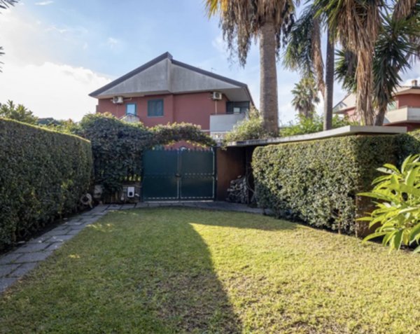 casa indipendente in vendita a Ravenna in zona Marina Romea