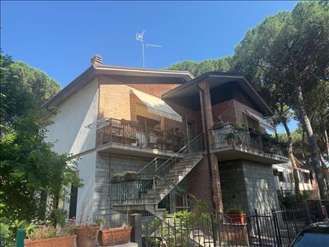 appartamento in vendita a Ravenna in zona Punta Marina Terme