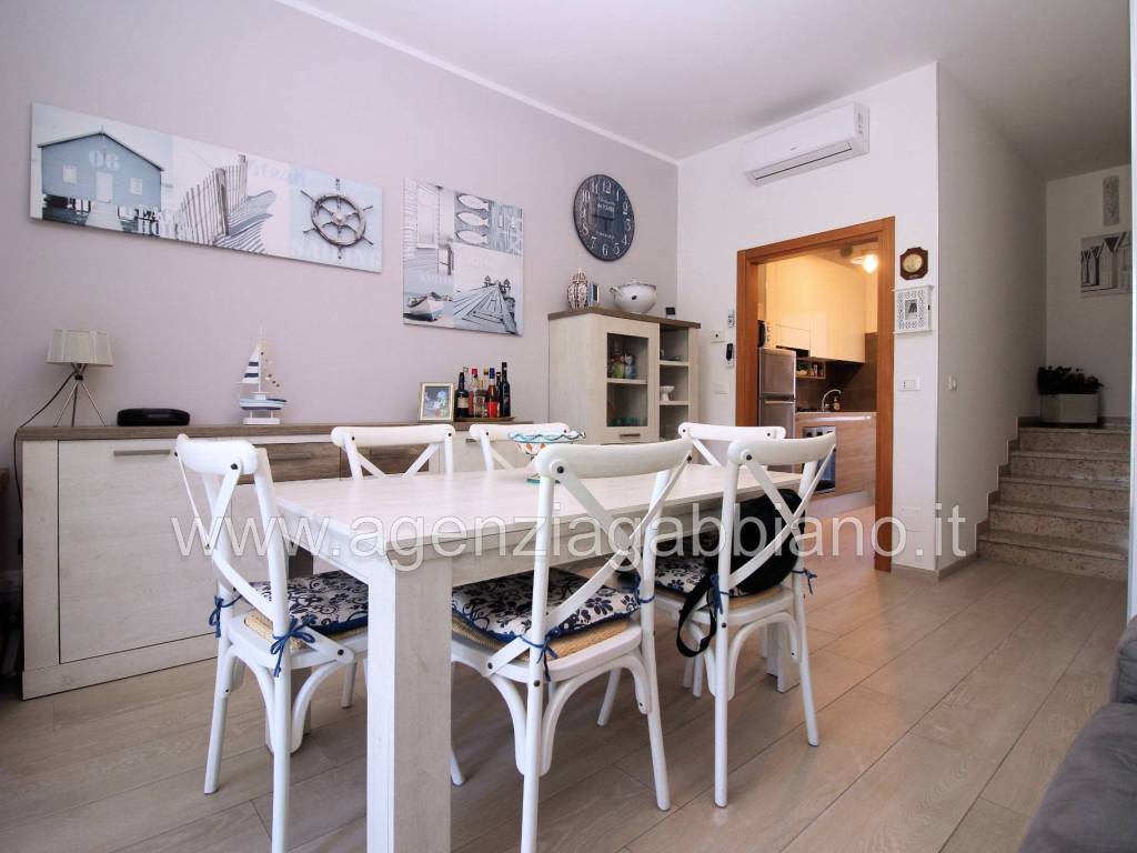 casa indipendente in vendita a Ravenna in zona Lido Adriano