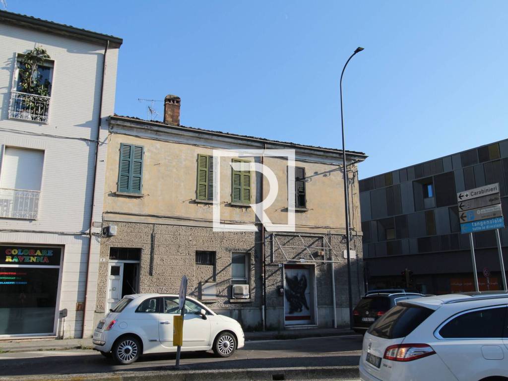 intera palazzina in vendita a Ravenna in zona Centro Storico