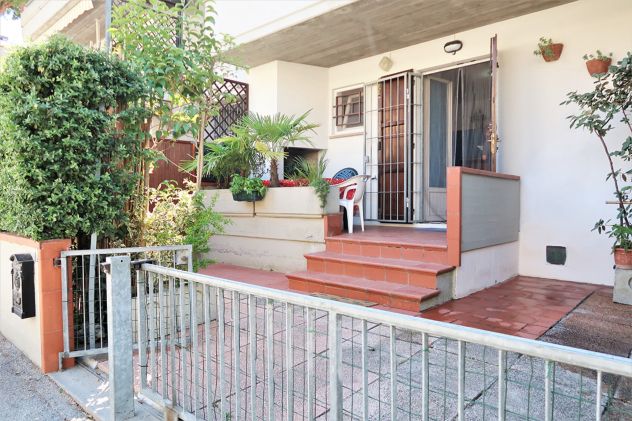 casa indipendente in vendita a Ravenna in zona Lido di Classe
