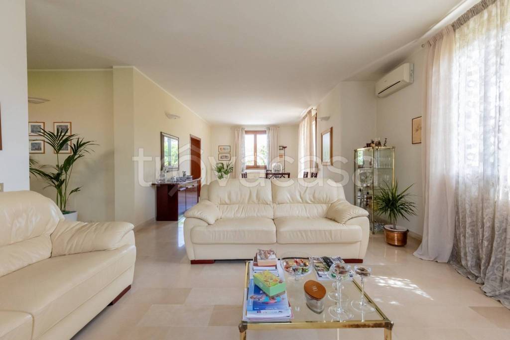 casa indipendente in vendita a Ravenna in zona Sant'Alberto