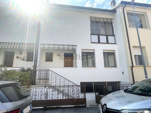 casa semindipendente in vendita a Ravenna in zona Centro Storico