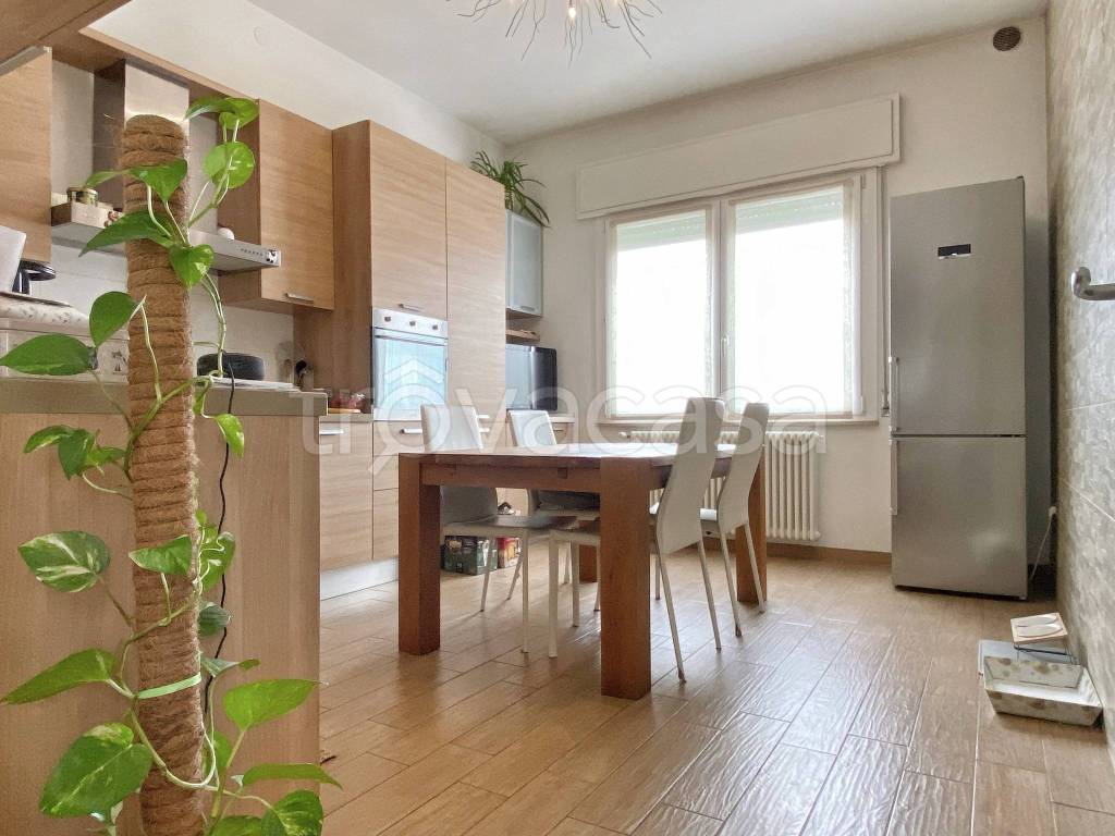 casa indipendente in vendita a Ravenna in zona Gambellara