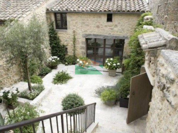 casa indipendente in vendita a Ravenna in zona San Zaccaria