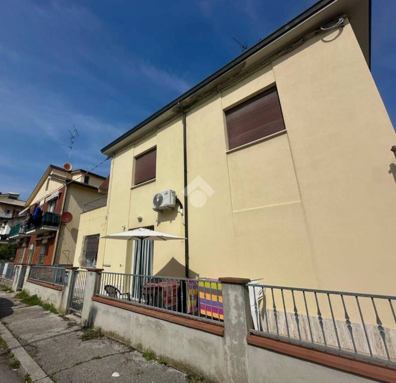 appartamento in vendita a Ravenna in zona Punta Marina Terme