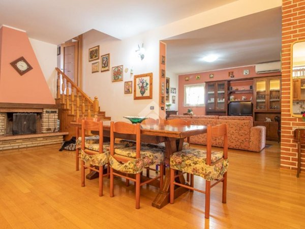 casa indipendente in vendita a Ravenna in zona Camerlona