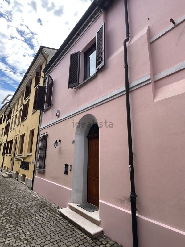 casa indipendente in vendita a Ravenna in zona Centro Storico