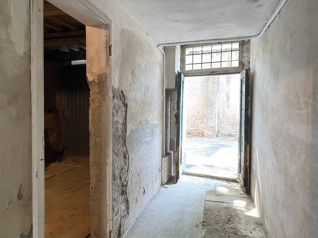 casa indipendente in vendita a Ravenna in zona Centro Storico