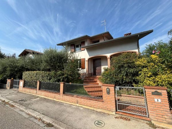 casa indipendente in vendita a Ravenna in zona Roncalceci