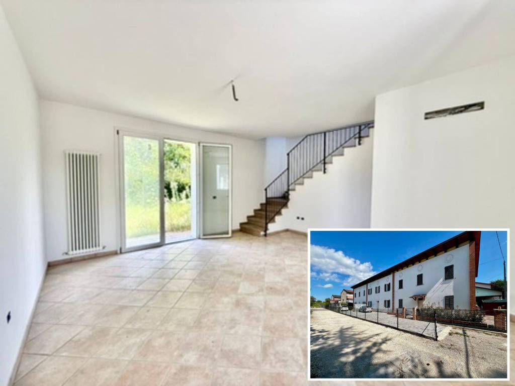 casa indipendente in vendita a Ravenna in zona Camerlona